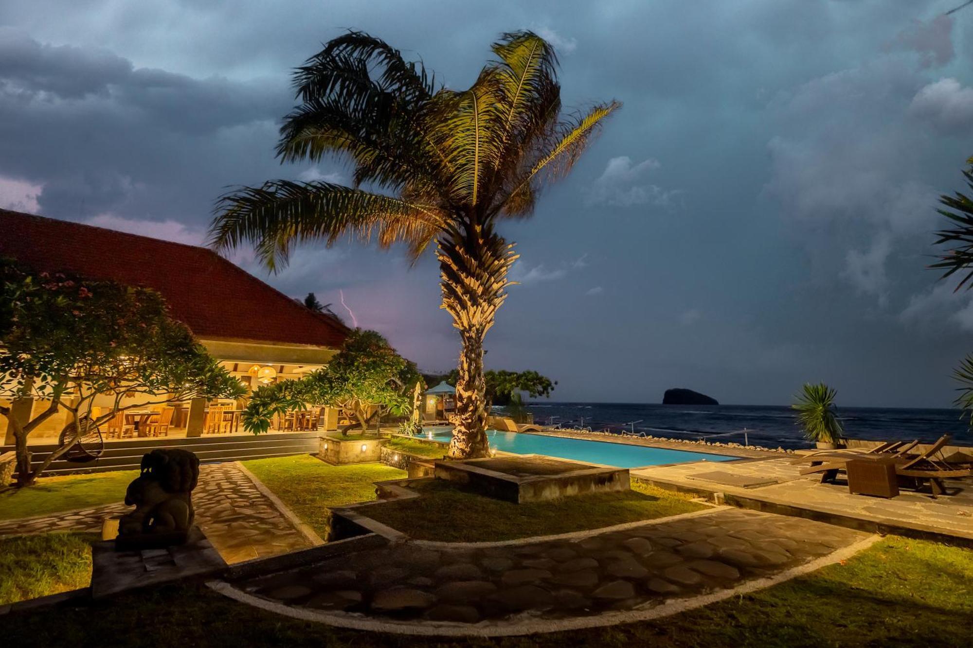 Ganesh Beach Hotel Candidasa Exterior foto